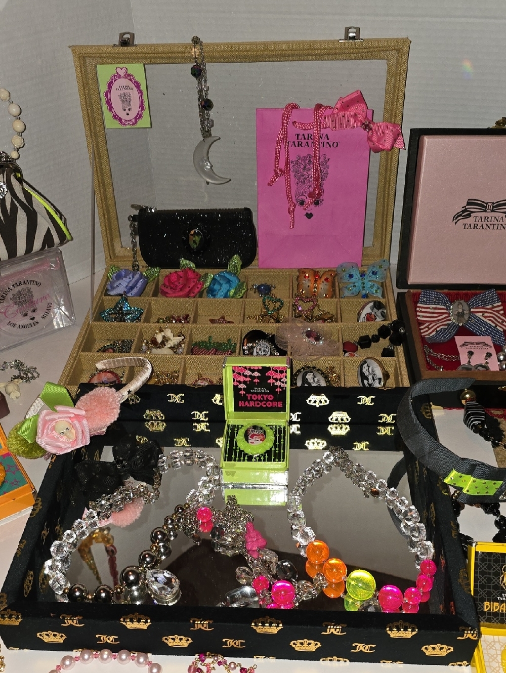 Tarina Tarantino Large Collection
